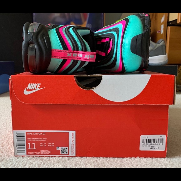 Nike Shoes - Picture 2 of 3